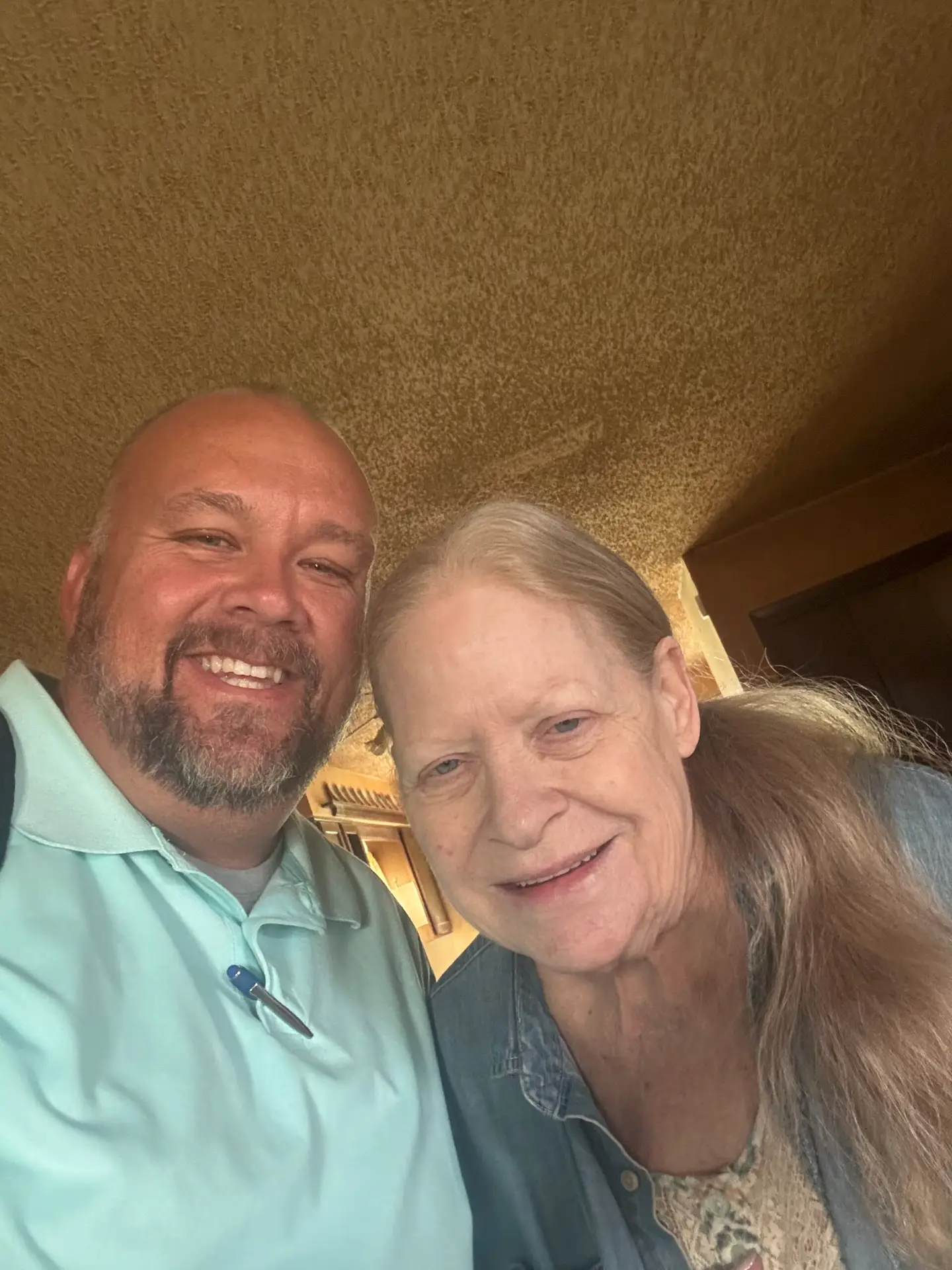 Wichita Retiree Choosing Health Plans with Synergy Insurance